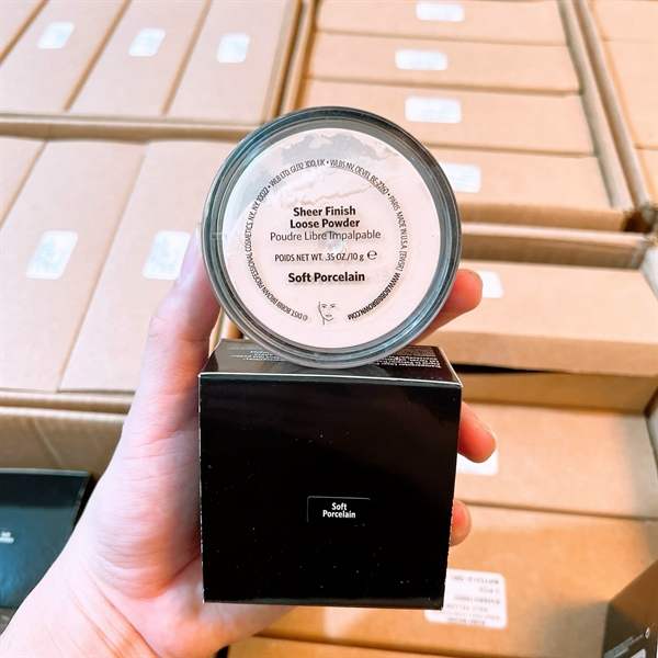 phan-phu-bobbi-brown-sheer-finish-loose-powder-Soft-Porcelain